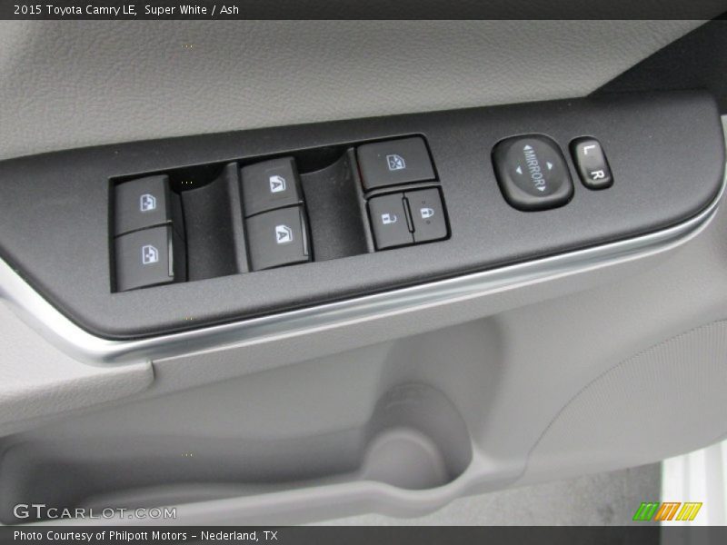 Super White / Ash 2015 Toyota Camry LE
