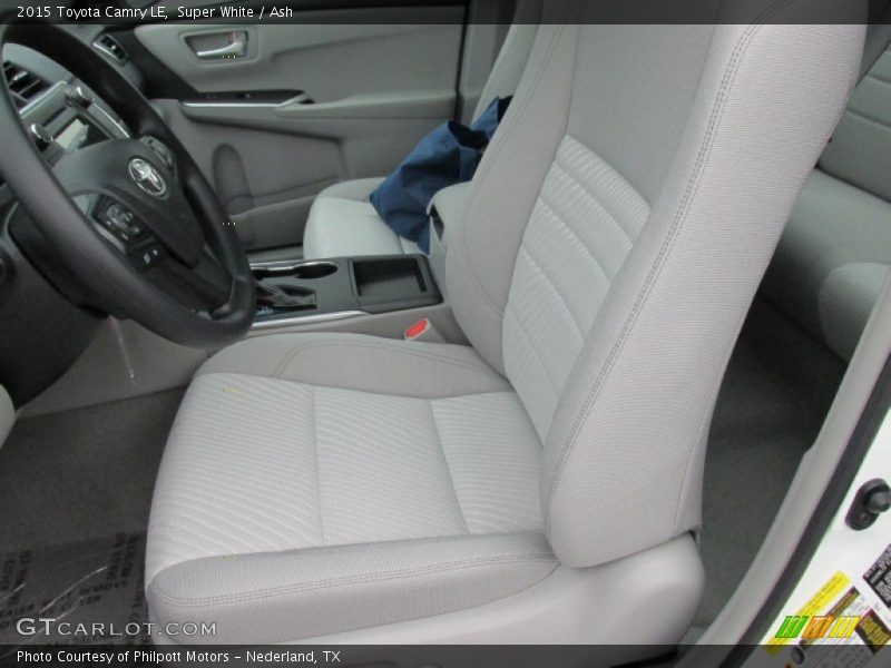 Super White / Ash 2015 Toyota Camry LE