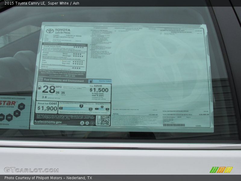 Super White / Ash 2015 Toyota Camry LE