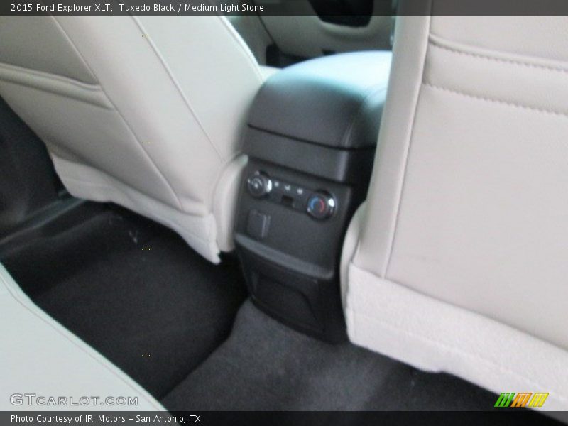 Tuxedo Black / Medium Light Stone 2015 Ford Explorer XLT