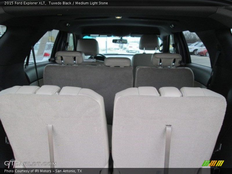 Tuxedo Black / Medium Light Stone 2015 Ford Explorer XLT