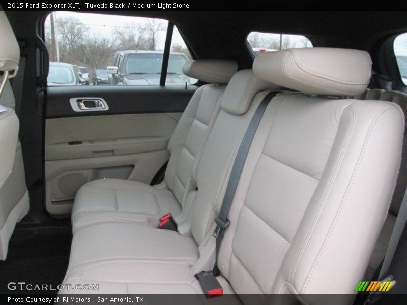 Tuxedo Black / Medium Light Stone 2015 Ford Explorer XLT
