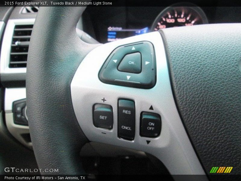 Tuxedo Black / Medium Light Stone 2015 Ford Explorer XLT