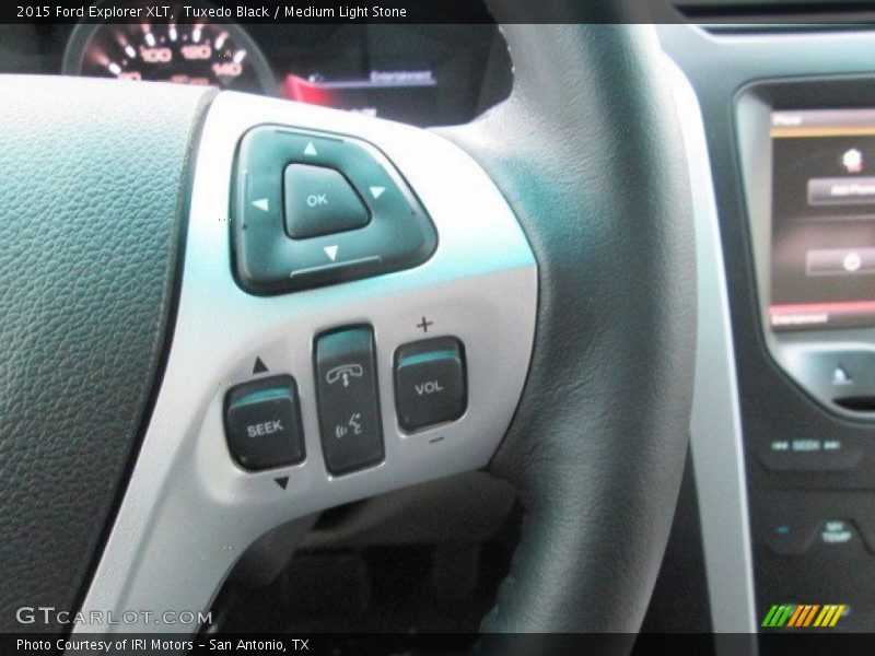 Tuxedo Black / Medium Light Stone 2015 Ford Explorer XLT