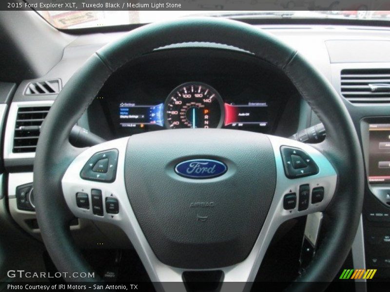 Tuxedo Black / Medium Light Stone 2015 Ford Explorer XLT