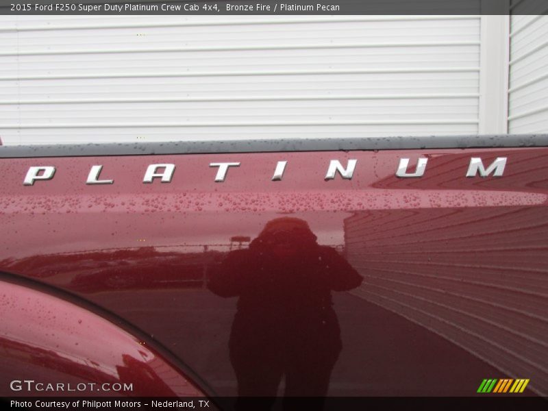  2015 F250 Super Duty Platinum Crew Cab 4x4 Logo