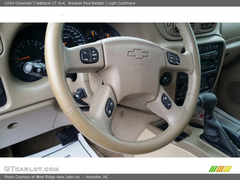 Medium Red Metallic / Light Cashmere 2004 Chevrolet TrailBlazer LT 4x4