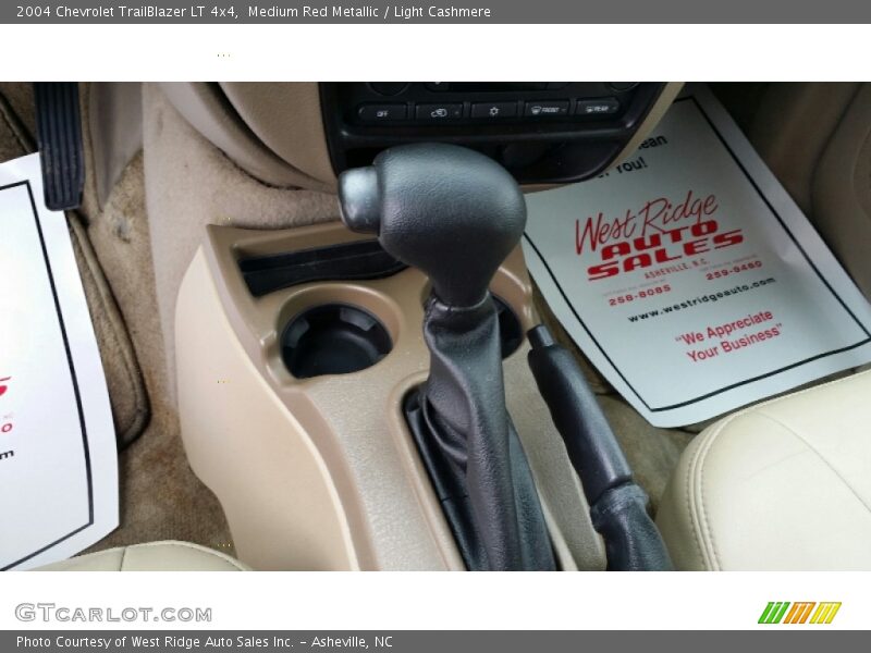 Medium Red Metallic / Light Cashmere 2004 Chevrolet TrailBlazer LT 4x4