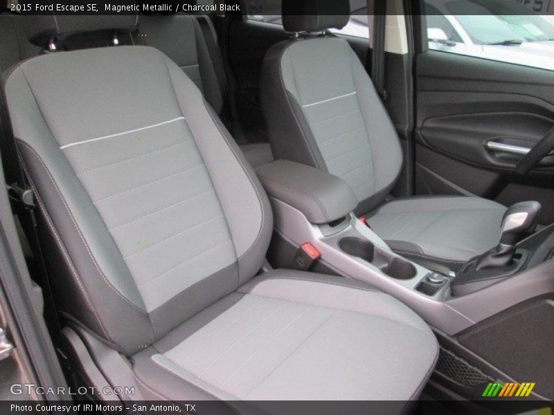 Magnetic Metallic / Charcoal Black 2015 Ford Escape SE