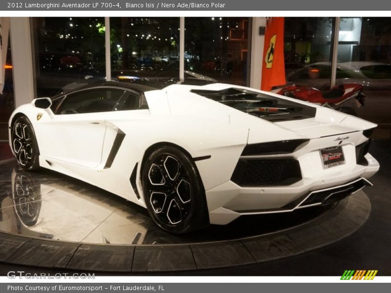 Bianco Isis / Nero Ade/Bianco Polar 2012 Lamborghini Aventador LP 700-4