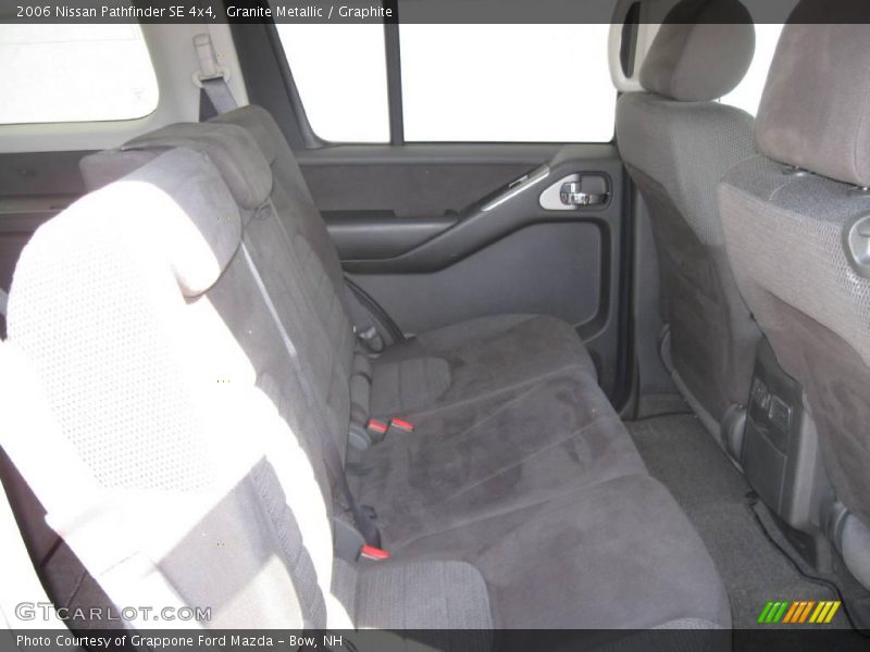 Granite Metallic / Graphite 2006 Nissan Pathfinder SE 4x4