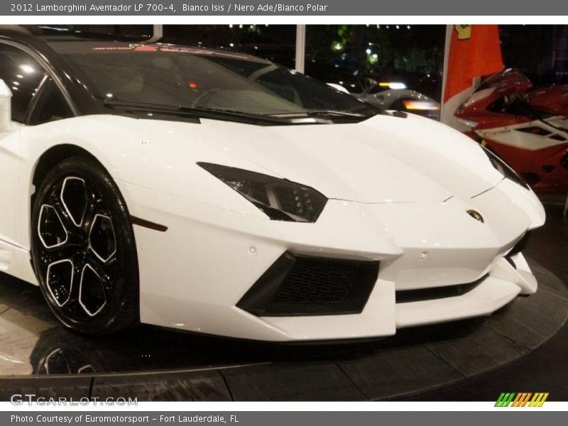 Bianco Isis / Nero Ade/Bianco Polar 2012 Lamborghini Aventador LP 700-4