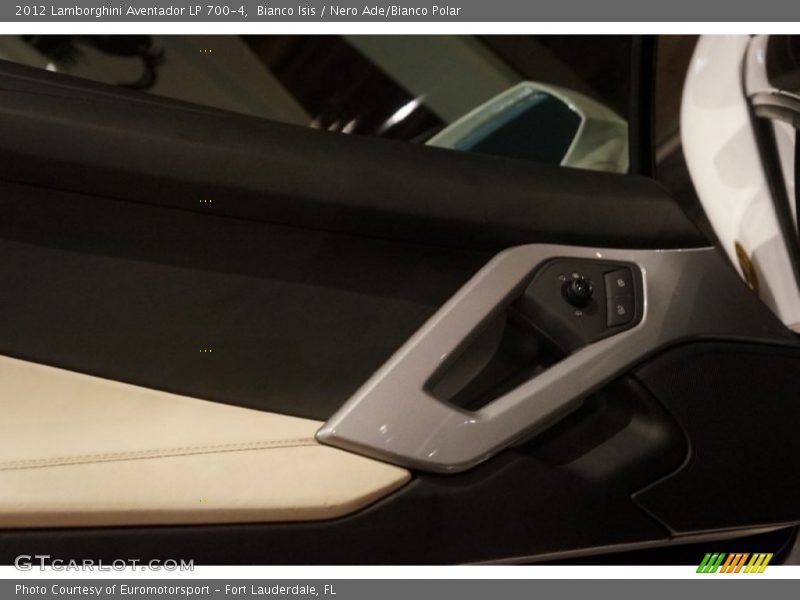Bianco Isis / Nero Ade/Bianco Polar 2012 Lamborghini Aventador LP 700-4