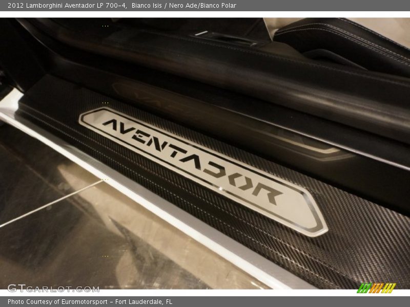Bianco Isis / Nero Ade/Bianco Polar 2012 Lamborghini Aventador LP 700-4