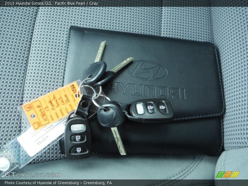 Pacific Blue Pearl / Gray 2013 Hyundai Sonata GLS