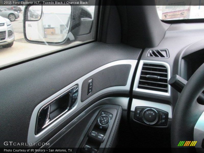 Tuxedo Black / Charcoal Black 2015 Ford Explorer XLT