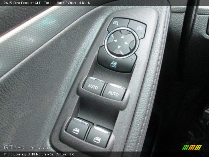 Tuxedo Black / Charcoal Black 2015 Ford Explorer XLT