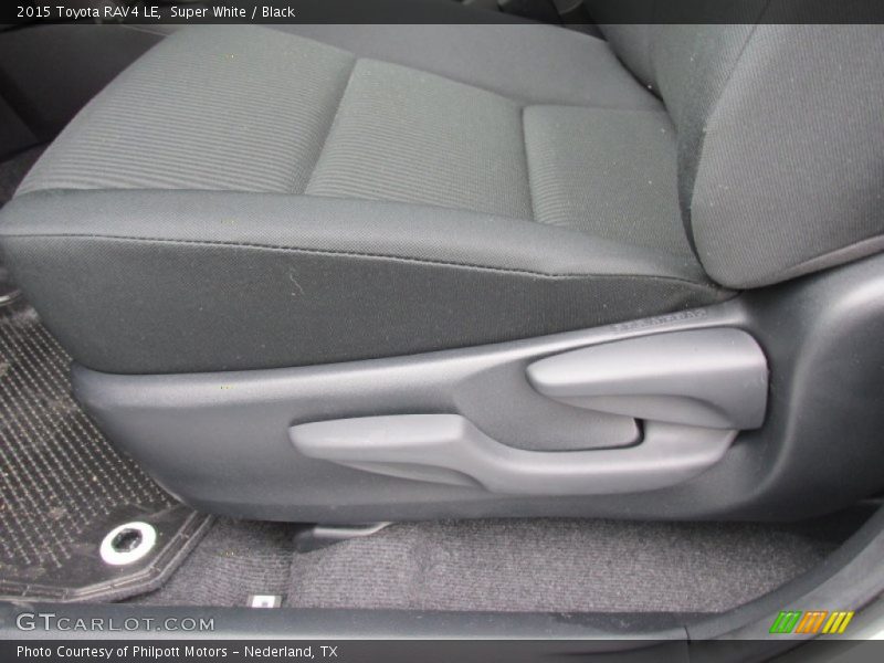 Super White / Black 2015 Toyota RAV4 LE