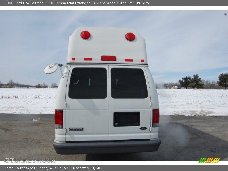 Oxford White / Medium Flint Grey 2006 Ford E Series Van E350 Commercial Extended