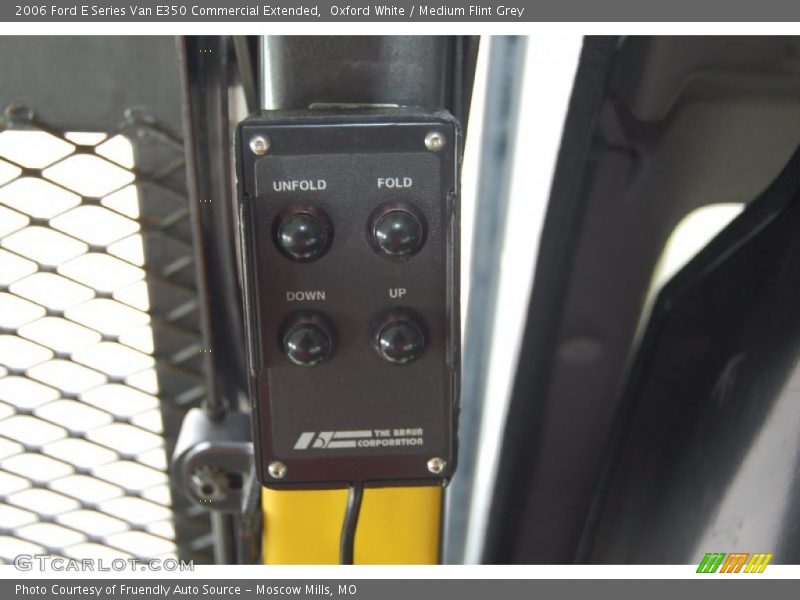 Oxford White / Medium Flint Grey 2006 Ford E Series Van E350 Commercial Extended