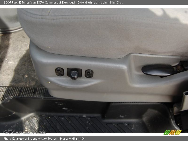 Oxford White / Medium Flint Grey 2006 Ford E Series Van E350 Commercial Extended