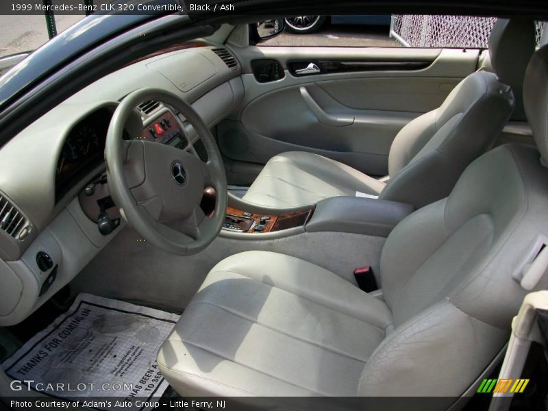 Black / Ash 1999 Mercedes-Benz CLK 320 Convertible