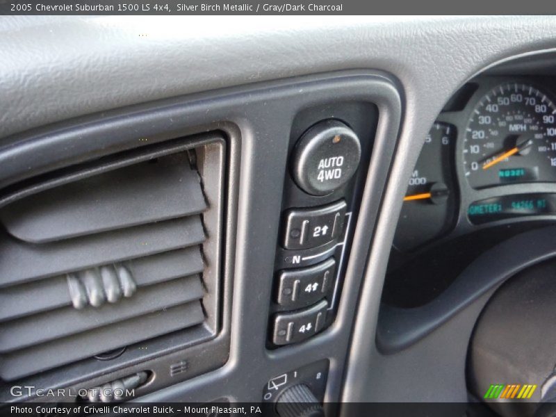 Silver Birch Metallic / Gray/Dark Charcoal 2005 Chevrolet Suburban 1500 LS 4x4