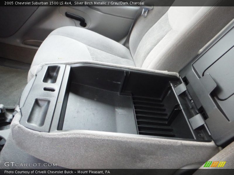Silver Birch Metallic / Gray/Dark Charcoal 2005 Chevrolet Suburban 1500 LS 4x4