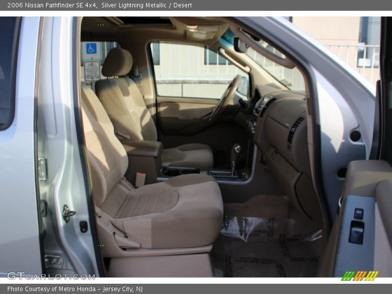 Silver Lightning Metallic / Desert 2006 Nissan Pathfinder SE 4x4