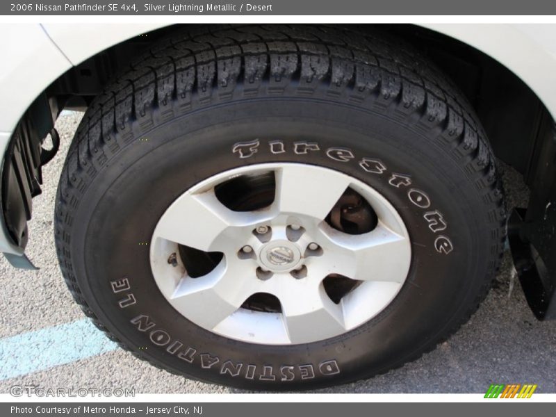 Silver Lightning Metallic / Desert 2006 Nissan Pathfinder SE 4x4