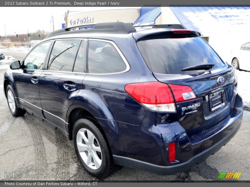 Deep Indigo Pearl / Ivory 2013 Subaru Outback 2.5i Premium