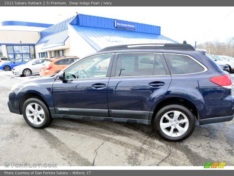 Deep Indigo Pearl / Ivory 2013 Subaru Outback 2.5i Premium