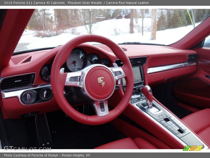 Dashboard of 2014 911 Carrera 4S Cabriolet