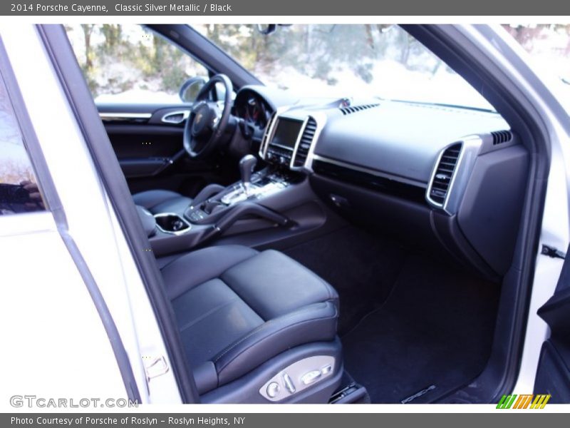 Classic Silver Metallic / Black 2014 Porsche Cayenne