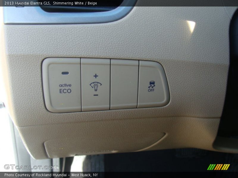 Shimmering White / Beige 2013 Hyundai Elantra GLS