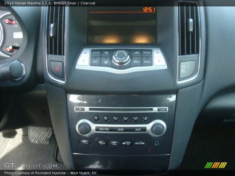 Brilliant Silver / Charcoal 2014 Nissan Maxima 3.5 S