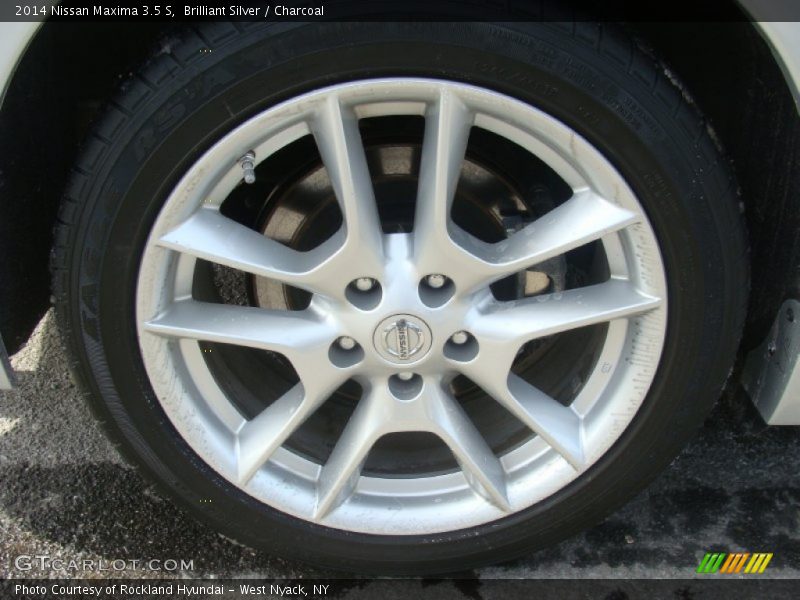 Brilliant Silver / Charcoal 2014 Nissan Maxima 3.5 S