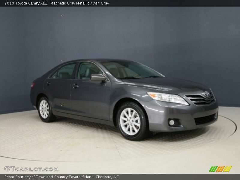 Magnetic Gray Metallic / Ash Gray 2010 Toyota Camry XLE