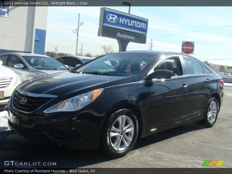 Midnight Black / Gray 2013 Hyundai Sonata GLS