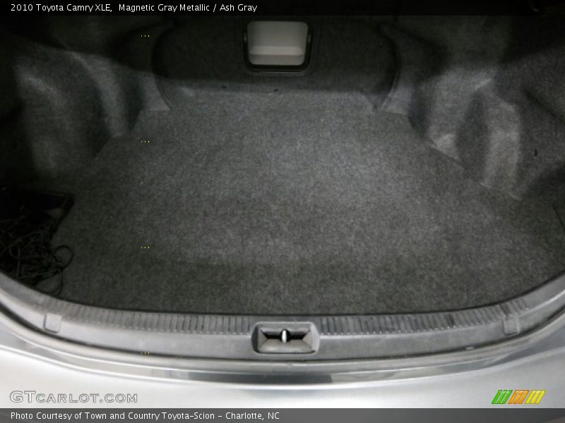 Magnetic Gray Metallic / Ash Gray 2010 Toyota Camry XLE