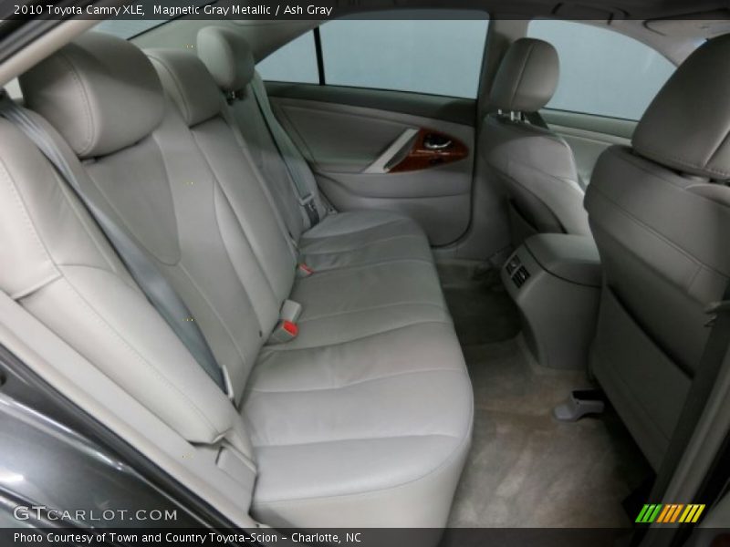 Magnetic Gray Metallic / Ash Gray 2010 Toyota Camry XLE