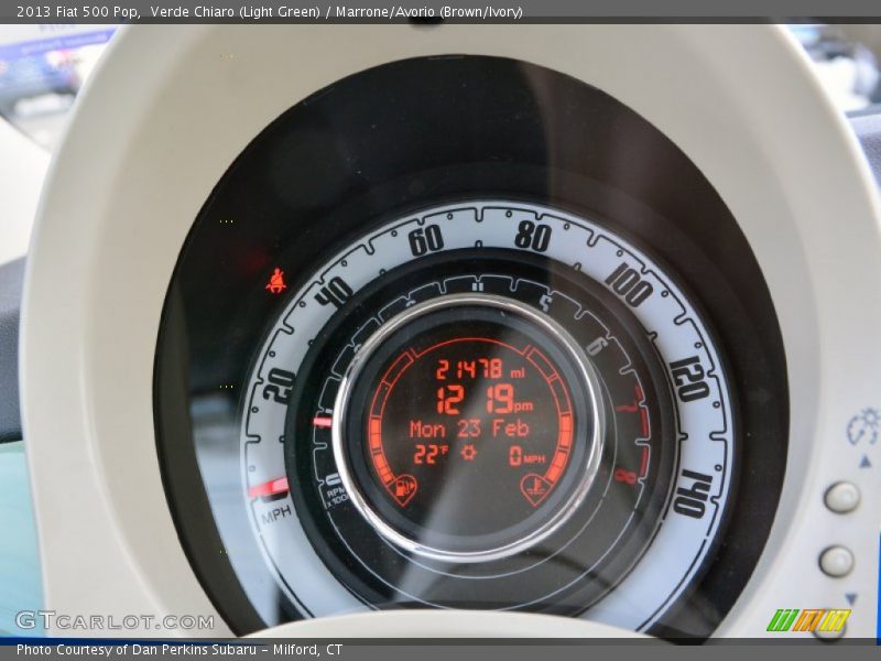 Verde Chiaro (Light Green) / Marrone/Avorio (Brown/Ivory) 2013 Fiat 500 Pop