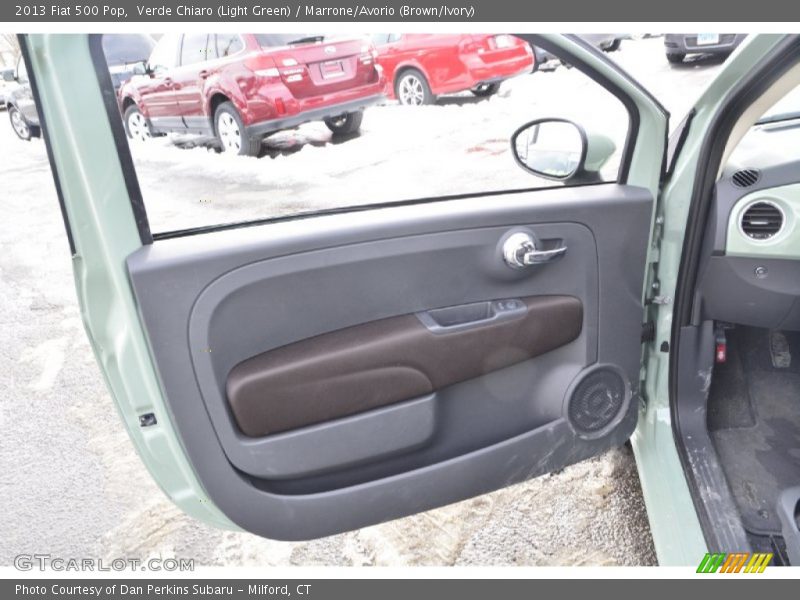 Verde Chiaro (Light Green) / Marrone/Avorio (Brown/Ivory) 2013 Fiat 500 Pop