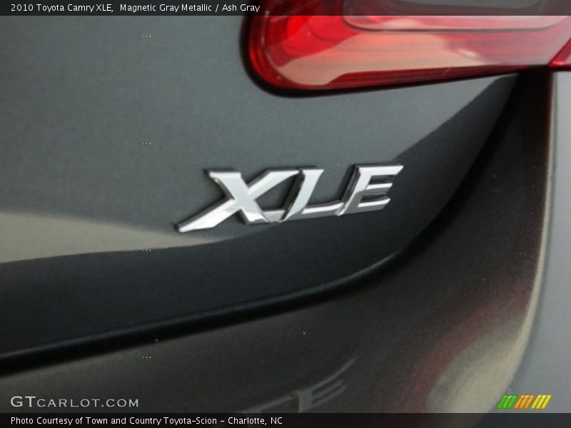 Magnetic Gray Metallic / Ash Gray 2010 Toyota Camry XLE