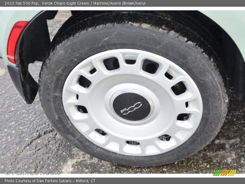 Verde Chiaro (Light Green) / Marrone/Avorio (Brown/Ivory) 2013 Fiat 500 Pop