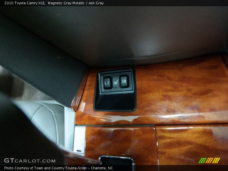 Magnetic Gray Metallic / Ash Gray 2010 Toyota Camry XLE