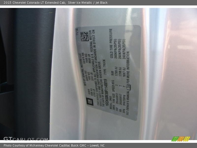 Silver Ice Metallic / Jet Black 2015 Chevrolet Colorado LT Extended Cab