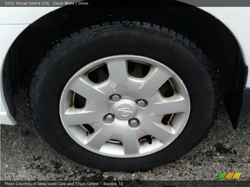 Cloud White / Stone 2002 Nissan Sentra GXE