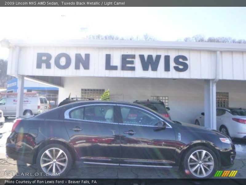Tuxedo Black Metallic / Light Camel 2009 Lincoln MKS AWD Sedan