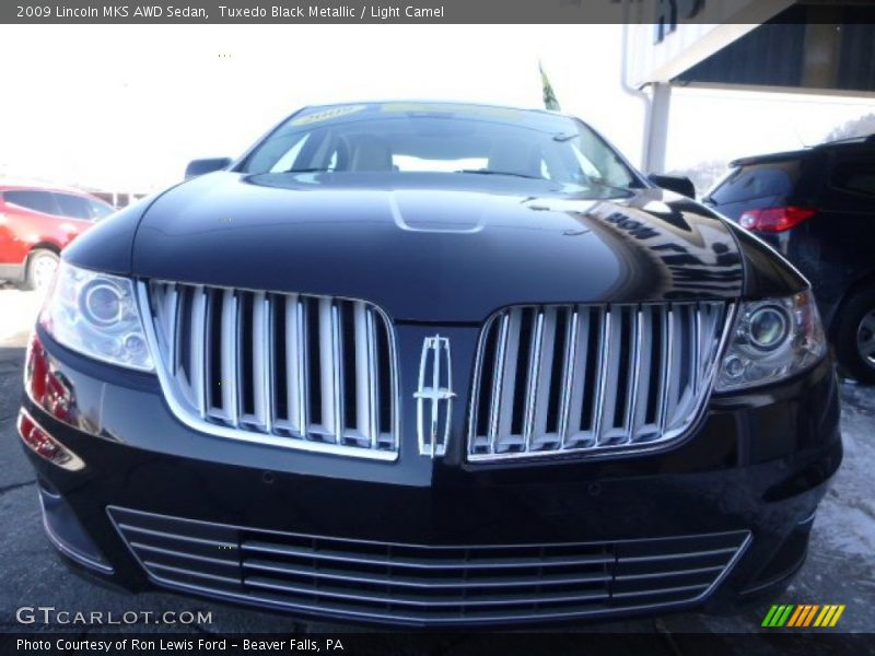 Tuxedo Black Metallic / Light Camel 2009 Lincoln MKS AWD Sedan